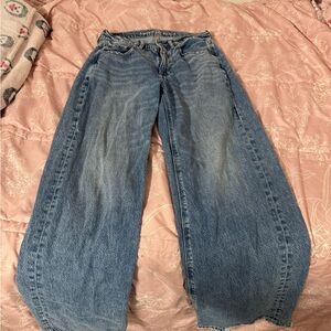American Eagle Outfitters Wide-Leg Jeans in Light Blue Wash